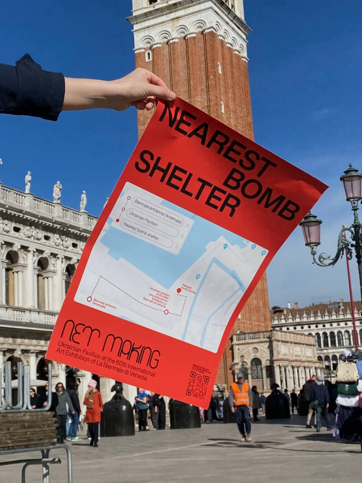 Bickerstaff.111 розмістили карти бомбосховищ на Венеційській Бієнале: Хроніка провокації