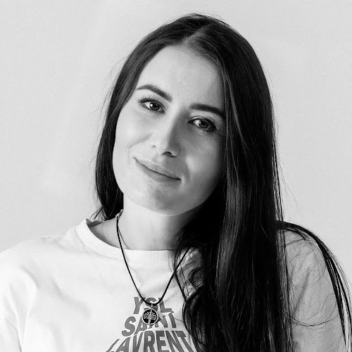 Viktoriia 