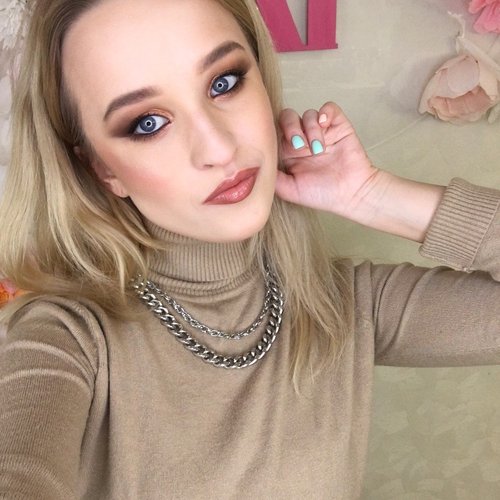 Angelica Busko 