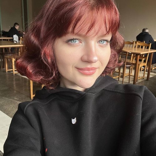 Катя Замкова