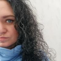 Яна Лещенко