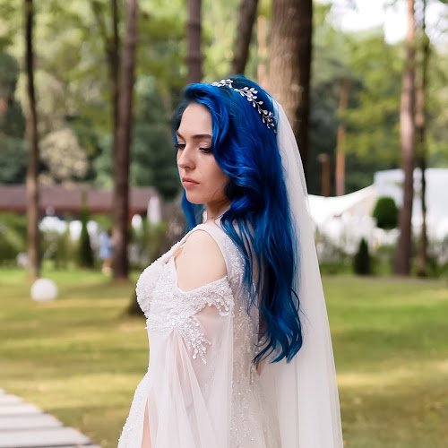 Даша Богдан