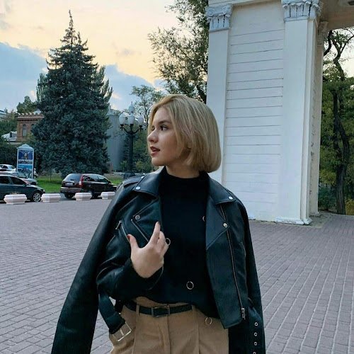 Анна Тур
